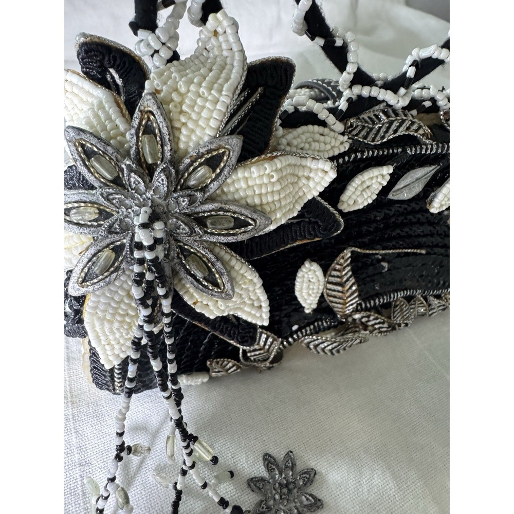 Vintage Mary Frances Beaded Mini Handbag Black White Floral Evening Purse Y2K - Picture 12 of 16
